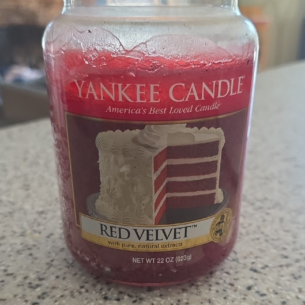 Yankee Candle Red Velvet Jar Candle